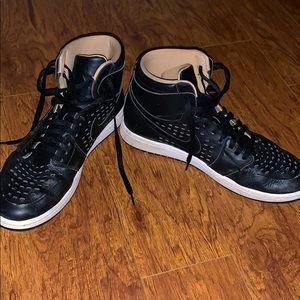 Air Jordan 1 Retro High Perf "Black/Vachetta Tan"